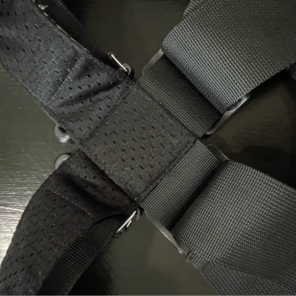 Gray Mesh Cross-Back Top - Picture 5 of 9